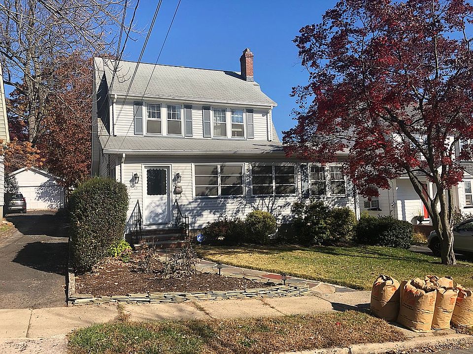 1st image of 15 Helen Ave