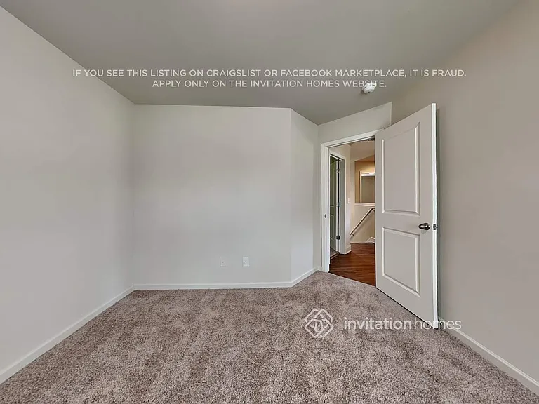 105 Moss Dr — Photo 16