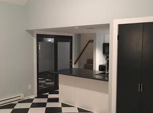 436 Danbury Rd #COTTAGE, Wilton, CT 06897