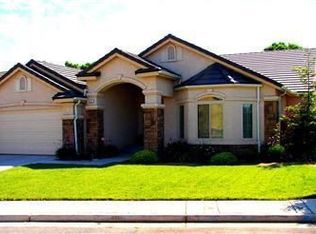 211 N Terry Ave, Clovis, CA 93612