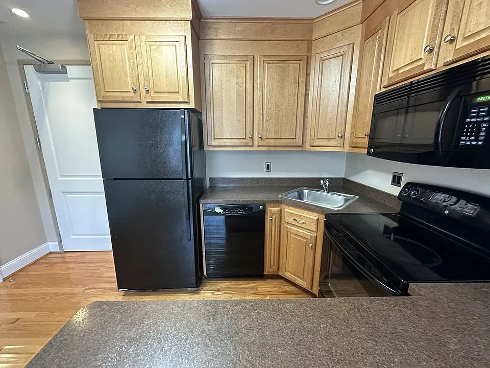 22 Whiting St #201