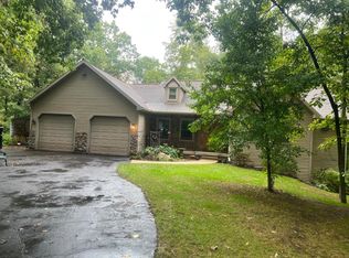 355 Maple Heights Rd, Marshall, WI 53559