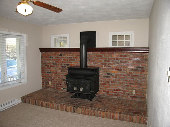 5th image of 631 Bruns Dr