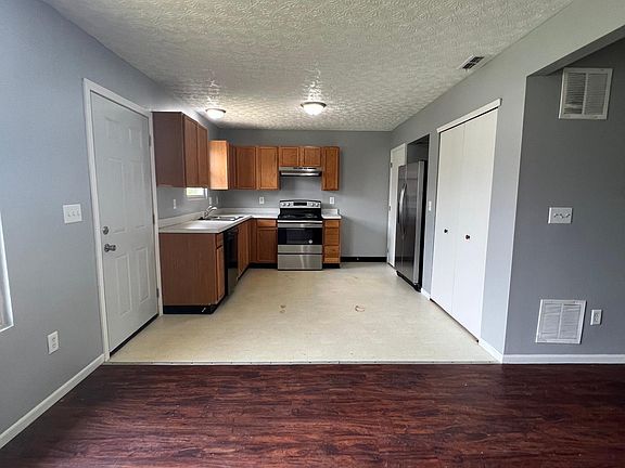 5th image of 2889 Legionary St