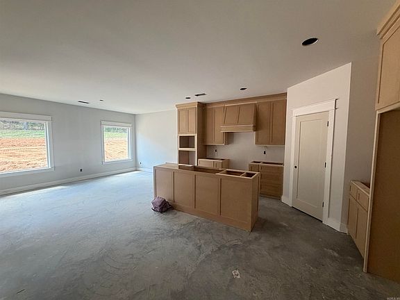 2nd image of 1136 Duke Dr