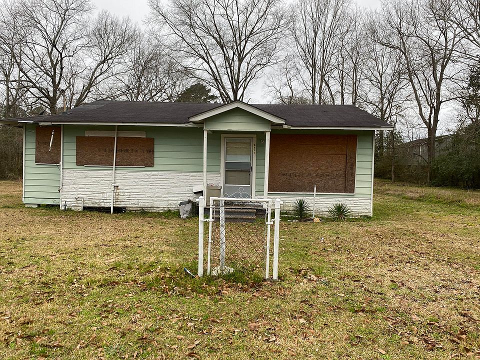 1st image of 2110 Palmer Ave