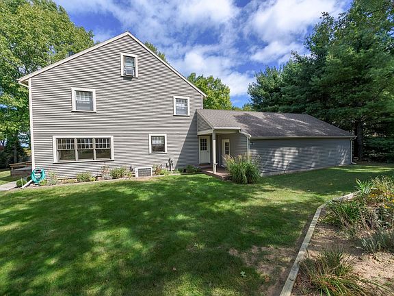 2nd image of 4412 Drexel Pl