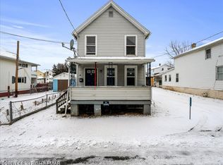 17 Griffith Ln, Wilkes Barre, PA 18702