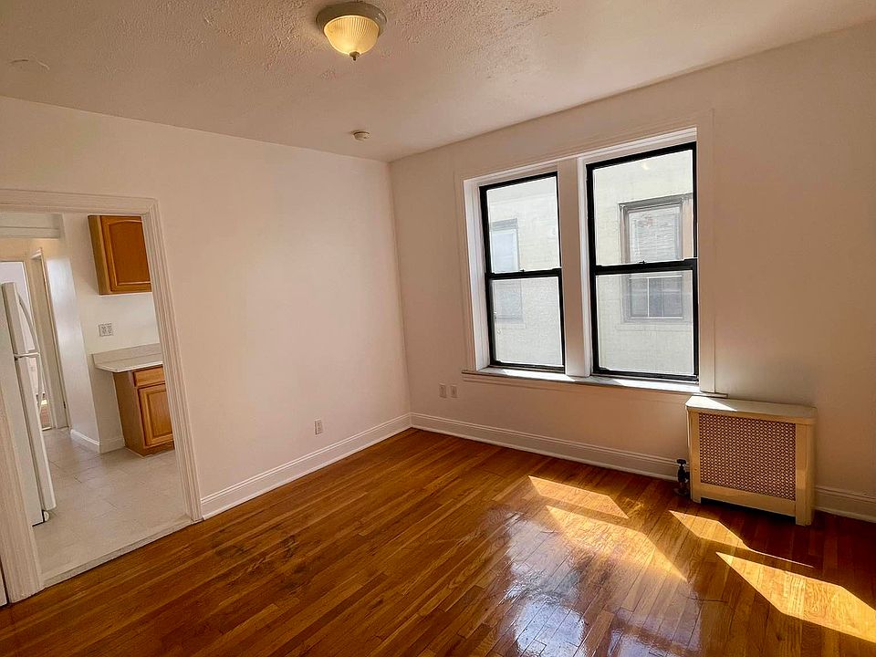 1st image of 21-35 27th St #D4