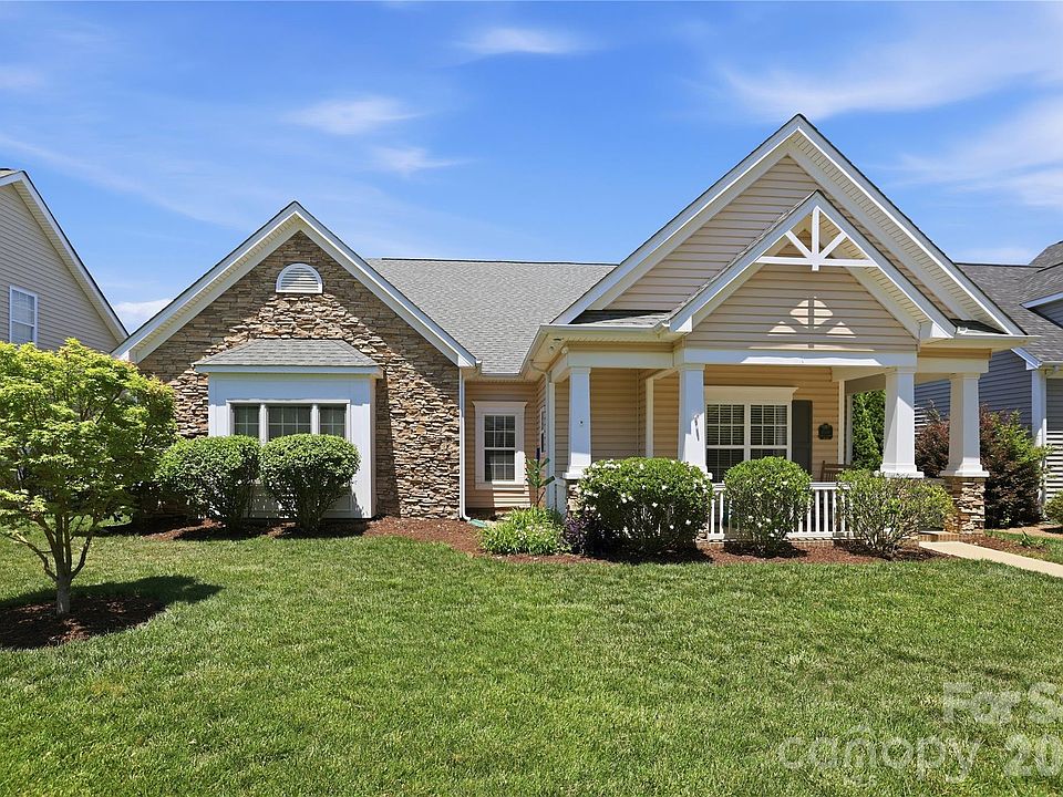 1st image of 1008 Triple Crown Dr