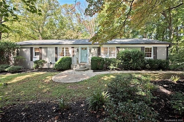 1st image of 305 Sherwood Dr