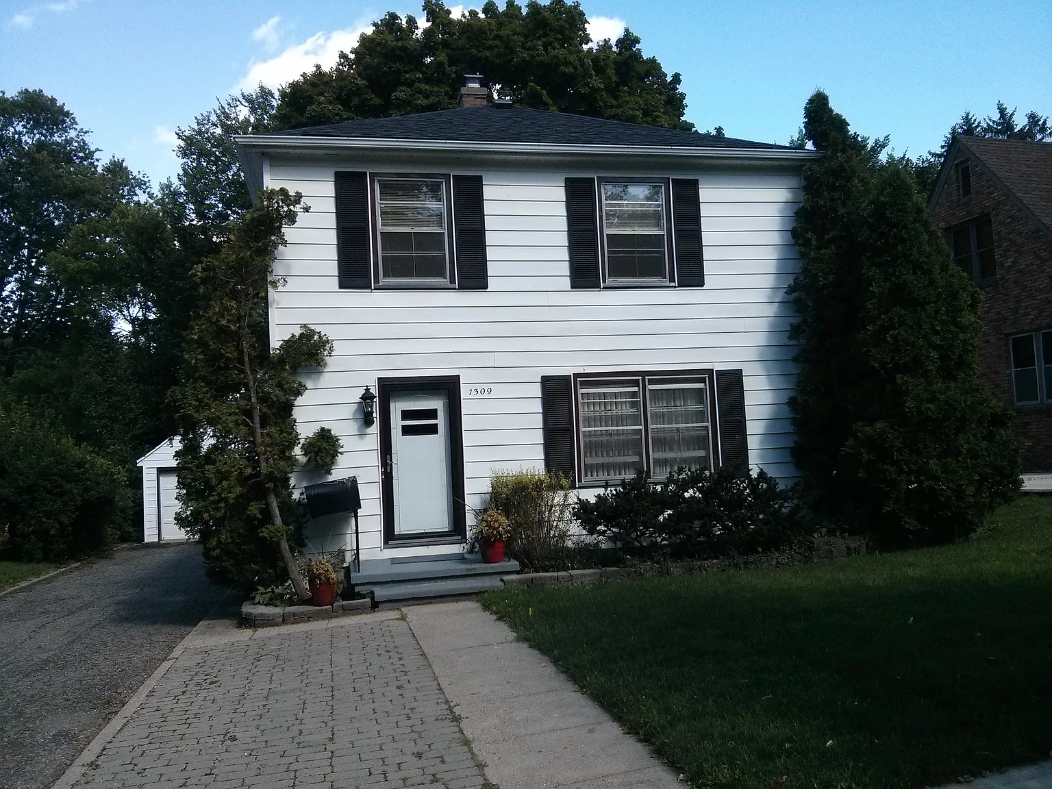 1309 S 7th St — Photo 1