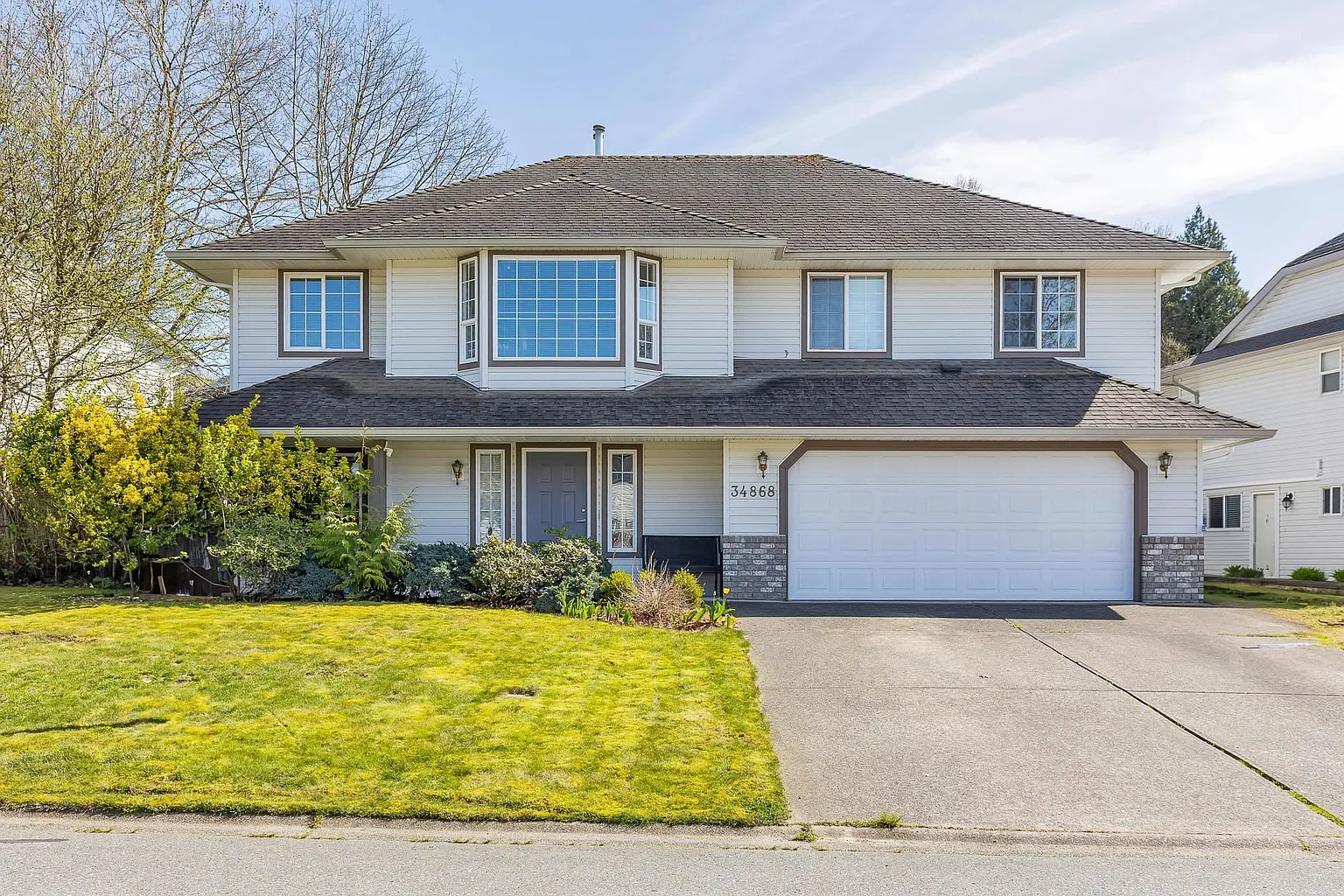 34868 Millar Cres photo 1