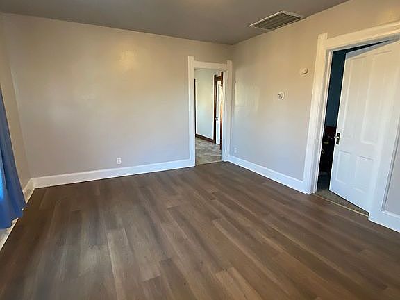 2nd image of 2419 W McKinley Ave