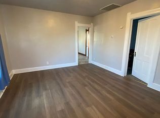 2421 W McKinley Ave, Milwaukee, WI 53205
