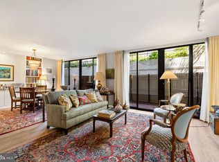 700 New Hampshire Ave NW UNIT 118, Washington, DC 20037