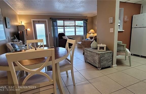 3rd image of 62 Prescott C