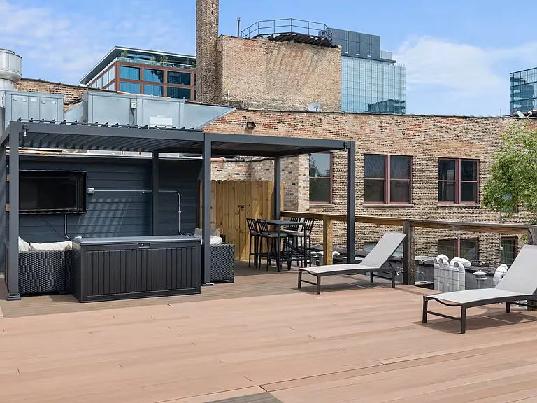 Roof Deck with lounge chairs