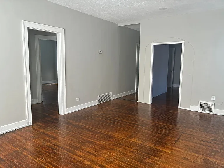 648 S 37th St — Photo 37