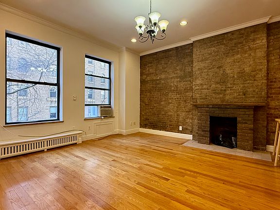 3rd image of 261 W 93rd St #5