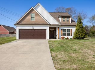 41 Melody Ln, Ringgold, GA 30736