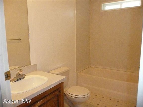 2nd image of 15805 14th Ave NW