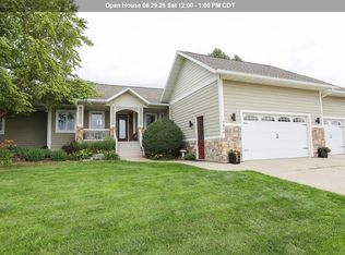 1410 35th St, Spirit Lake, IA 51360