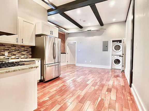 2nd image of 1025 E Montgomery Ave #1F