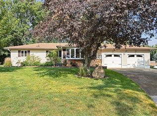 115 Primrose Ln, La Porte City, IA 50651