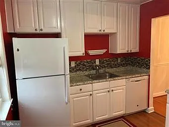 7415 Rhondda Dr — Photo 4