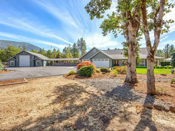 385 Kaneeta Ln, Grants Pass, OR 97526