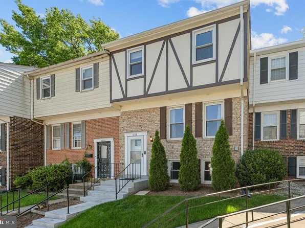 4058 Hanson Oaks Dr, Hyattsville, MD 20784