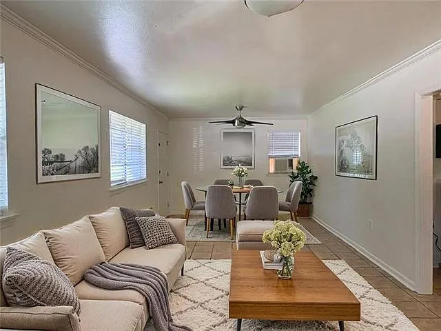 4518 Park Dr S — Photo 2