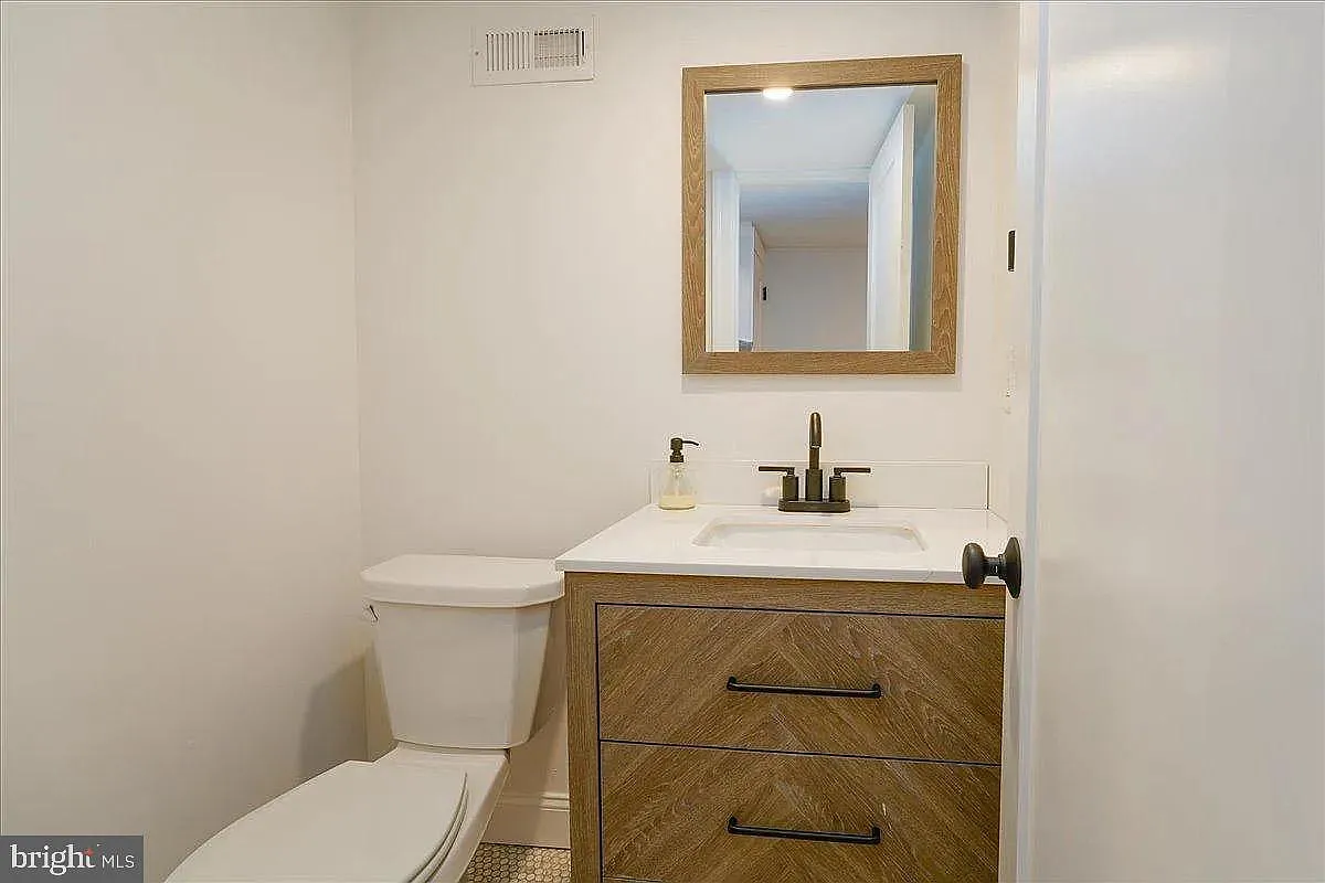 3 bed, 1400 sqft, $2,799 — Photo 4