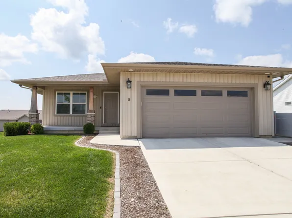 5 Fedor Cir, Bloomington, IL 61705