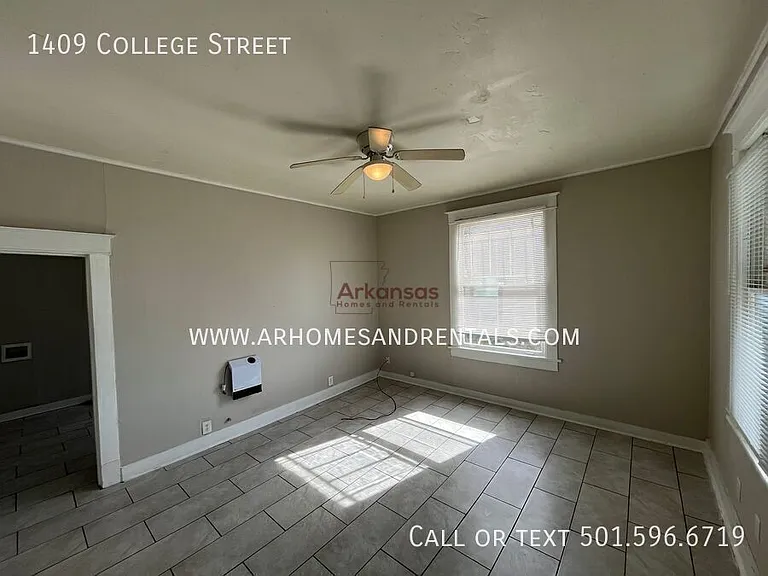 1409 College St — Photo 3