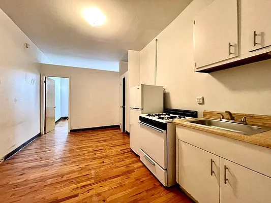 Rented by Metropolitan Property Group | media 27