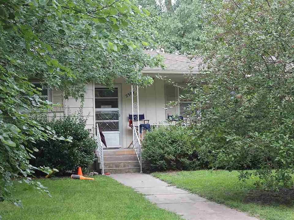 1st image of 2309 Rosewood Ave