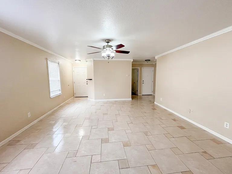 8610 Laguna Rio — Photo 6