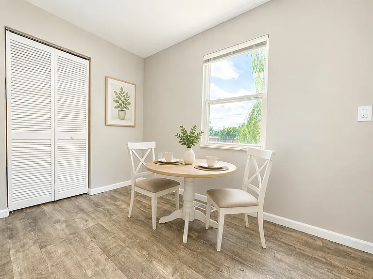 27056 Lawnwood St — Photo 12