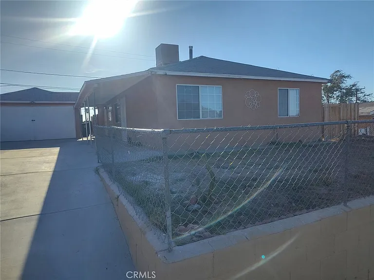 322 Maxine Ave #1 — Photo 1