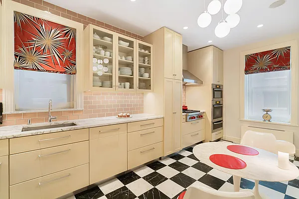 Sold by Compass | media 8