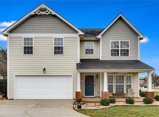 3809 Cottesmore Dr, High Point, NC 27265