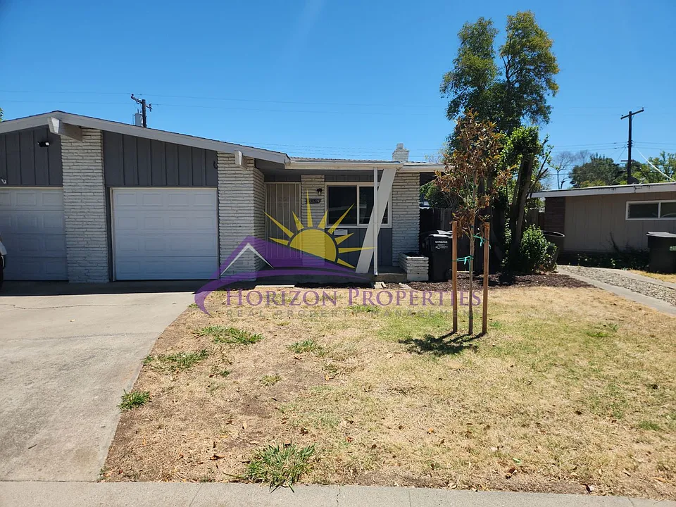 1430-1432 Topaz Way