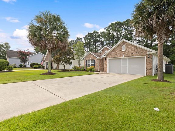 2nd image of 125 Seville Dr.