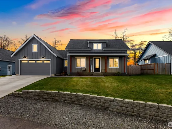 809 Pine Crest Drive, Everson, WA 98247