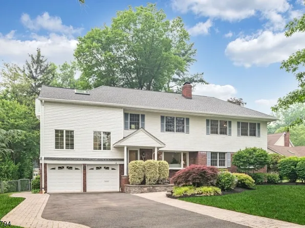 18 Wadsworth Rd, Glen Rock Boro, NJ 07452