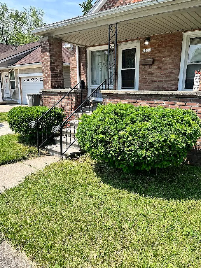 2 bed, 720 sqft, $950 — Photo 1