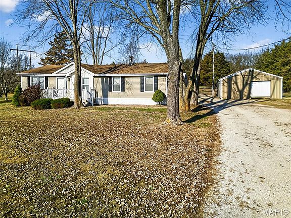 3rd image of 3475 Cedar Vista Dr