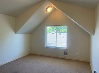 6916 N McKenna Ave #B, Portland, OR 97203
